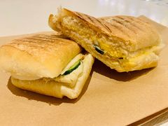 -必胜客(大宁路店)