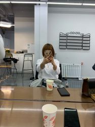 -茶发Salon·烫发染发理发