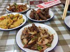 -三镇卤货二公司(汉街店)