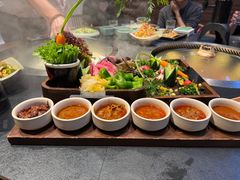 -蘸小院铁锅炖·蘸酱菜·东北菜(怀远门店)