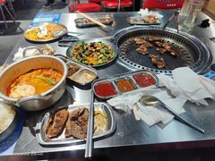 -马路牙子烧烤音乐酒馆(望京店)