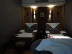 -金色印象·4K影院式足体养生(杨家坪西郊店)