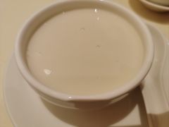 蛋白杏仁茶-利苑酒家(宜安广场店)