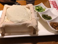 -95号酱骨·一块豆腐(展春园西路店)