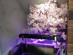 -愉肴麻辣香锅(中山路店)
