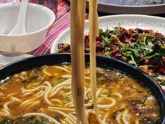 -香巴拉云南餐厅(华莱坞店)