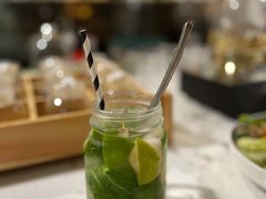荔枝-Let'sBURGERplus·非常创意汉堡(三里屯店)