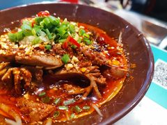 -马路边边串串香形象店(磐石路店)