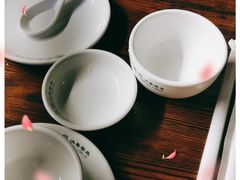 -琼大师东方烤乳猪(亚特兰蒂斯店)