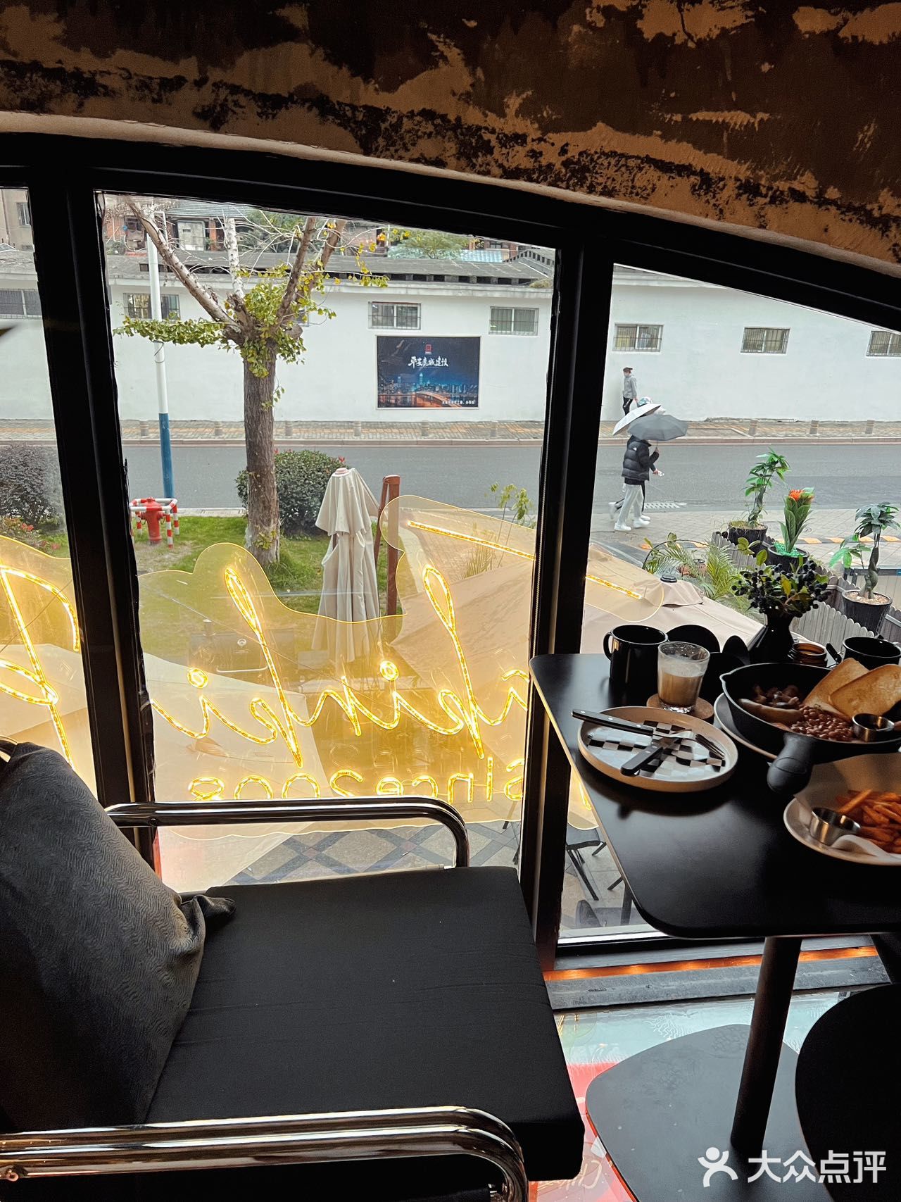 温州探店｜咖啡小馆·星卡其