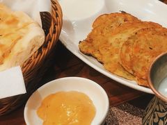 西葫芦饼配酸奶-TUK土耳其餐厅·下午茶(卢湾店)