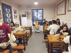 -矮子粉店1985·长沙米粉(湘春路店)
