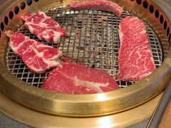 -铭牛烧肉·和牛海鲜自助(高新月牙湖店)