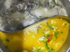 招牌金汤-严厨老坛酸菜鱼(吴江万宝店)