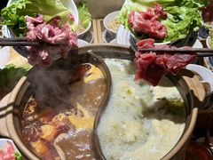 -聚汇三少·龙虾·中餐厅(莫邪路新天地店)