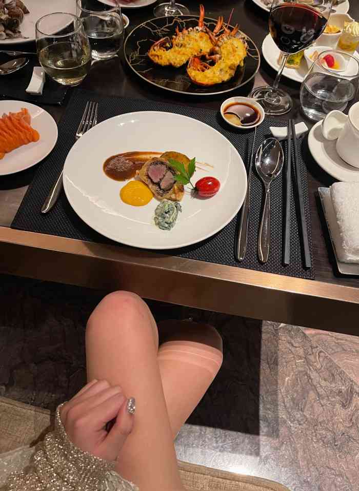 瑞吉酒店-social 秀餐厅-"早就听说京基一百上面有个自助餐很不错,还.