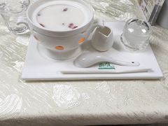 -燕庭·纯燕窝·甜品下午茶(南京西路店)