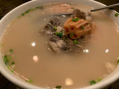 -几个木匠匠人厨房
