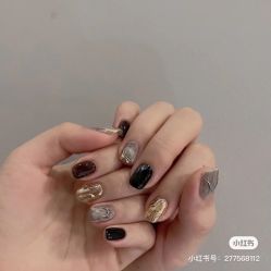 -Pink You美甲洗眉纹绣定制中心