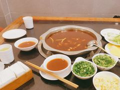 -冯记香辣兔火锅(茶店子总店)