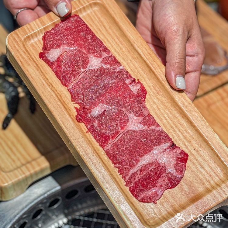 市中心不到一百吃原切谷饲自助烤肉！性价比贼高！