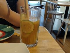 -菲滋意式餐厅(金华银泰城店)