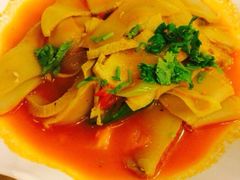 蘑菇-维吾尔餐厅(宜山路店)