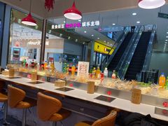 自助取餐区-百品聚旋转火锅(号外店)