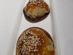蜜汁叉烧酥-新雅(丰盛里店)
