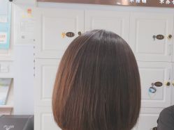 -镁连社·美联社