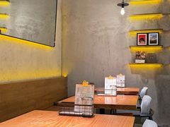-三勾JJJ Burger&Coffee(梅溪湖店)