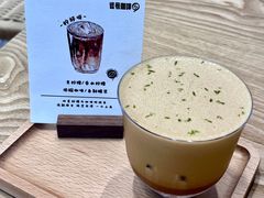 -逗号咖啡(信义荔山公馆店)