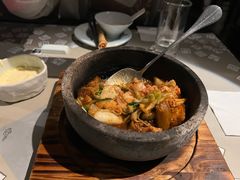 -穹六人间 people 6(岳阳路店)