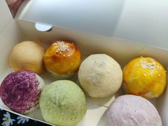 -十三不靠·球酥点心(台东步行街店)