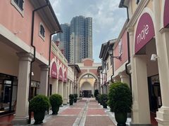 -佛罗伦萨小镇广佛名品奥特莱斯(疏港路店)