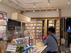 -猫的天空之城概念书店(束河店)