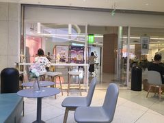 -奈雪的茶(亨特国际广场店)