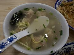 虾仁小馄饨-美新点心店(陕西北路店)