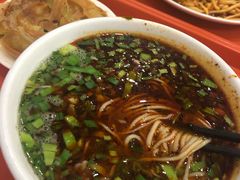 -牛一嘴·兰州牛肉面·大盘鸡(财富中心店)