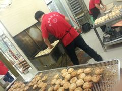 烤制板栗饼-周记传统糕点PASTRY(蜀汉路店)