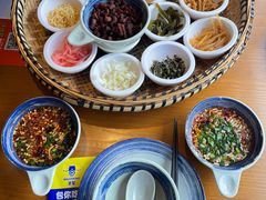 -包整·丝娃娃(一览甲秀楼风景店)