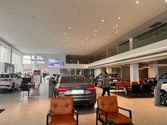 -上海冠松华奥奥迪4S店(张江店)