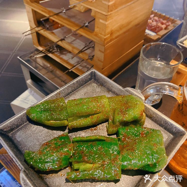 成年人真的需要一顿烧烤来度过秋天