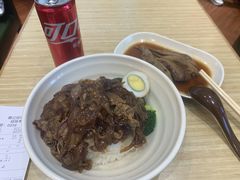 肥牛饭单人餐-魏记烧味饭