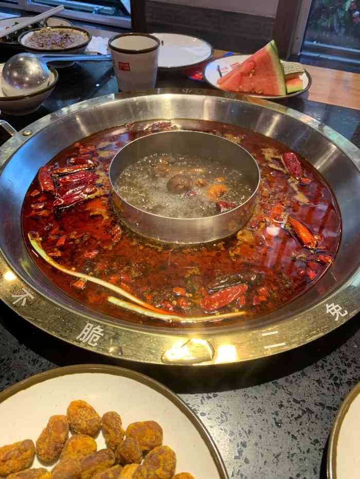 辣小二脆毛肚火锅(万德庄旗舰店)-"周末晚上孩子课外课下了,老公接完