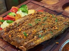 四川麻辣炭烤猪肋排-SISTERS BAR RESTAURANT川意酒馆(嘉善老市H楼店)