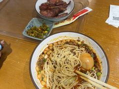 -老四川(T3航站楼F指廊店)