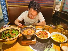 -吃饭皇帝大(长宁龙之梦店)