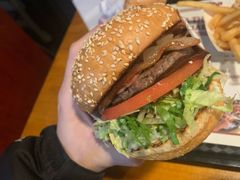 -The Habit Burger Grill 哈比特汉堡(复兴soho店)