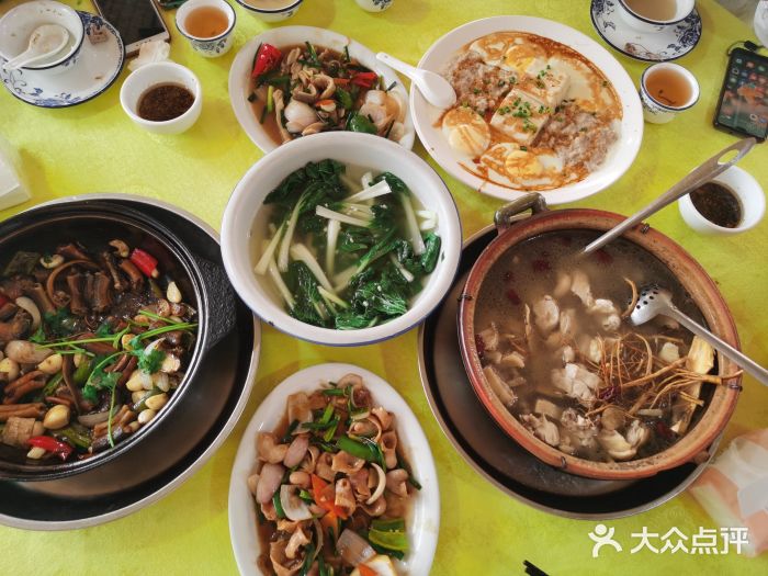 红炎炎农家菜老字号(金水台店)图片